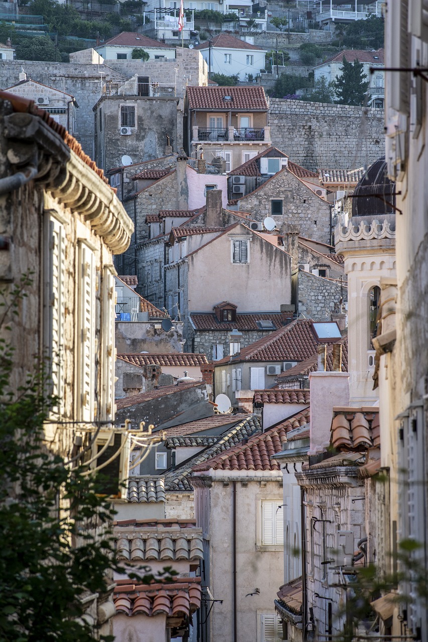 buildings-4352262_1280